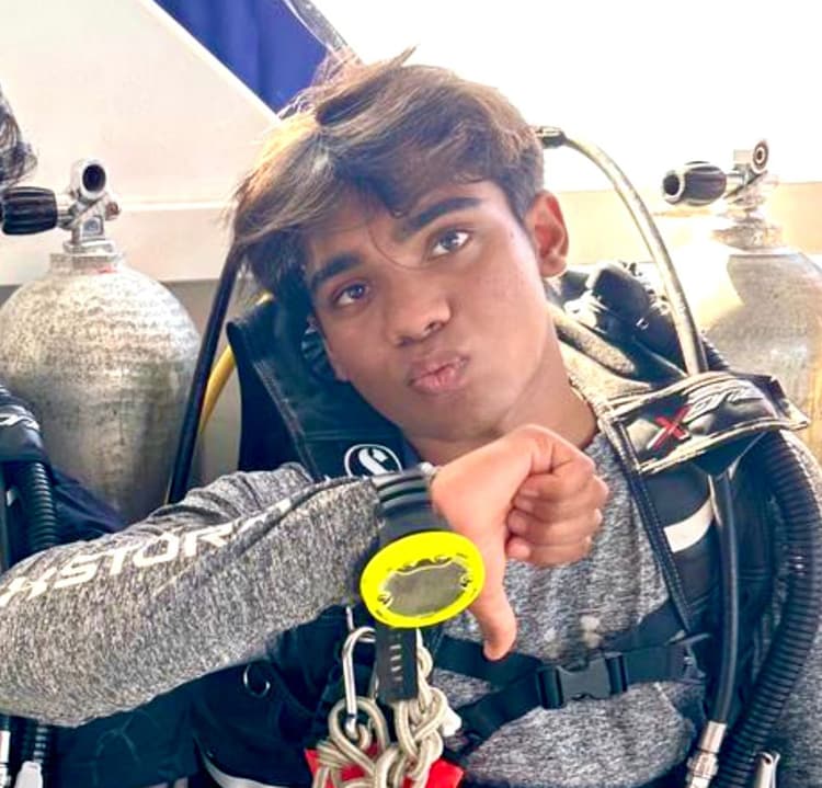 Aryan Varma, 18 yrs, 85 dives